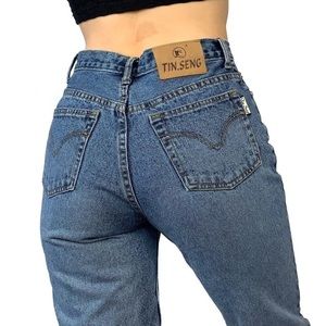VINTAGE TIN SENG HIGH WAISTED MOM JEANS 🧚🏽‍♀️